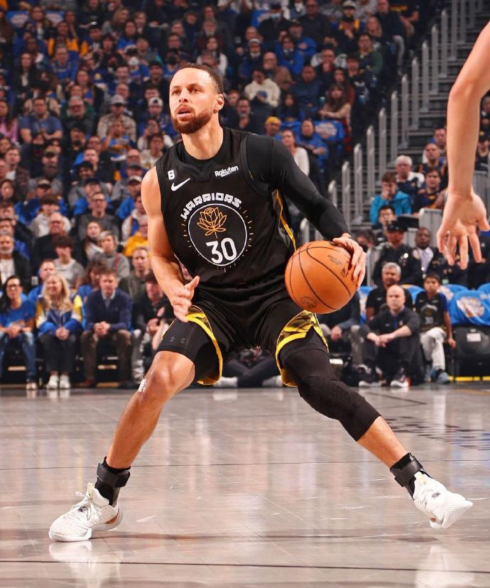 关于凯恩在C9比赛中大比分获胜,出色发挥引发热议!的信息 关于凯恩在C9比赛中大比分获胜,出色发挥引发热议!的信息