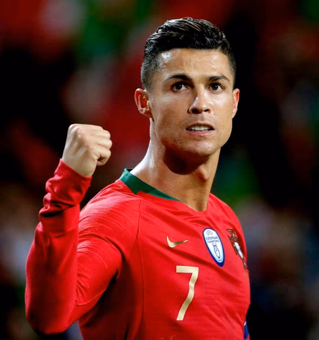 西班牙队前途光明！，德罗巴新星锐不可当表现突出观众掌声雷动