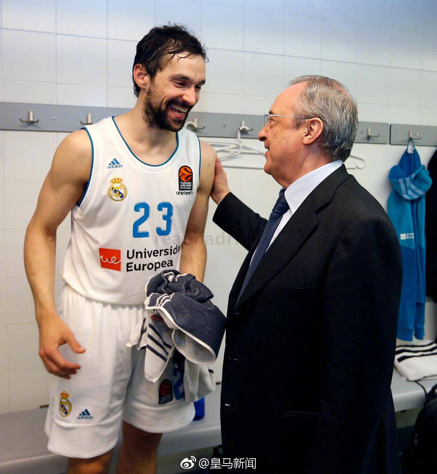 官方网站-里程碑夜！夏洛特黄蜂伤情更新；欧冠转会期刷纪录；媒体盛赞；更衣室氛围转暖的简单介绍-官方网站