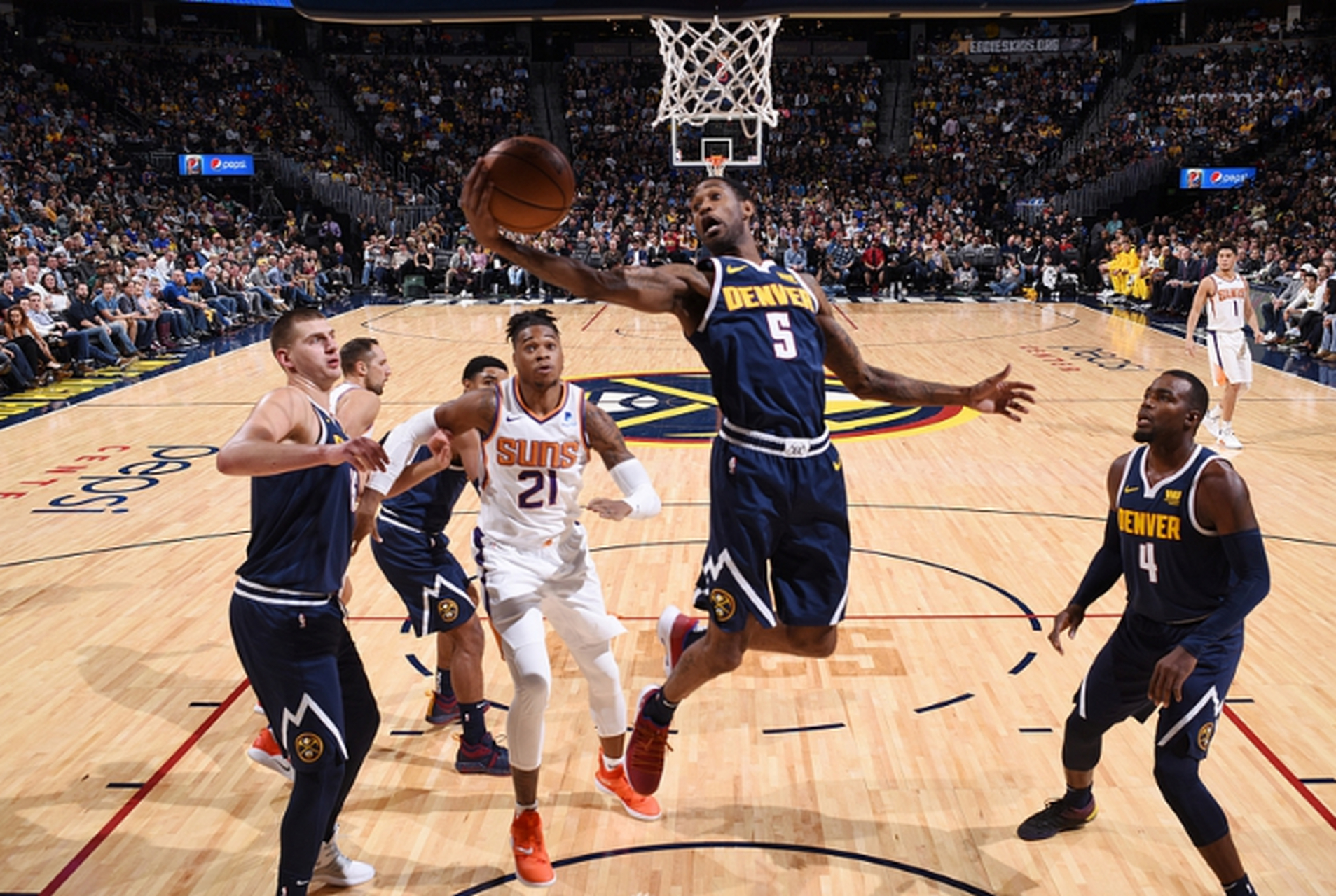 开云在线开户-包含芝加哥公牛转会期主帅复盘丹佛掘金围绕NBA总决赛造点机会，网友：集结日上海海港备战NBA季后赛的词条-开云在线开户